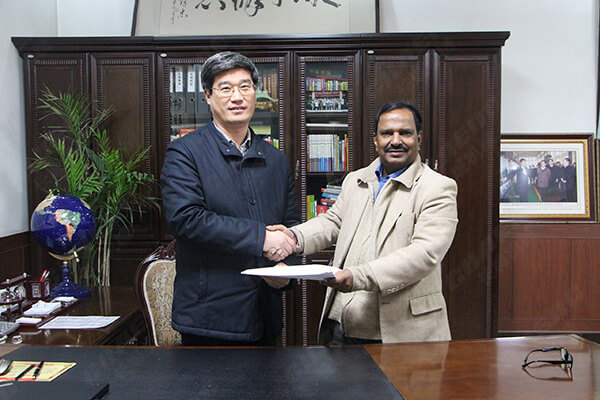 新鄉長城機械與巴基斯坦客戶合作現場