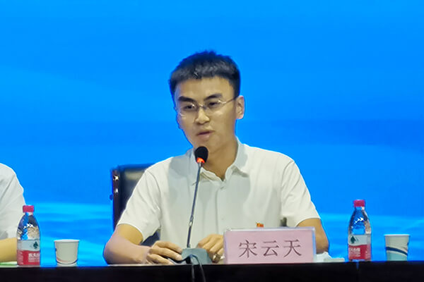 孟莊鎮黨委副書記、鎮長宋云天