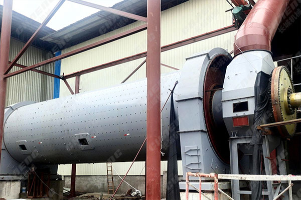 廣西φ3.8m水泥磨項目安裝現場