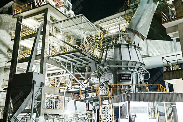 云南年產30萬噸礦粉線項目安裝調試現場