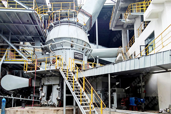 云南年產30萬噸礦粉線項目安裝調試現場