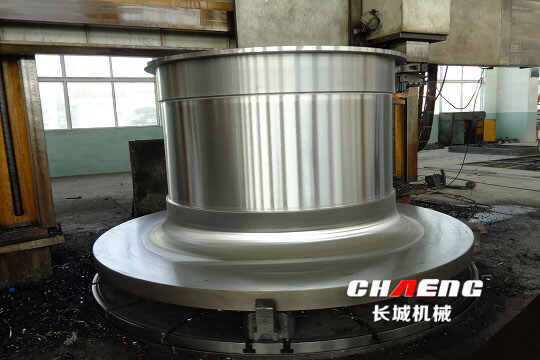 中空軸機加工生產現場圖